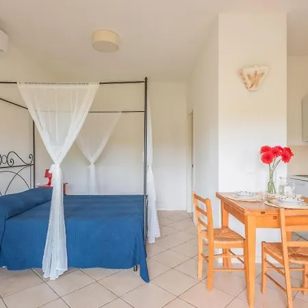Chic Ea Bianca 1 Bed Sleeps 4 *