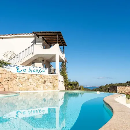 Chic Ea Bianca 1 Bed Sleeps 4 Apartamento Cala Bitta